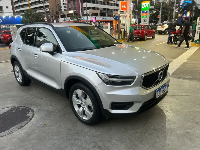 Volvo XC40 T-4 2.0 190cv FWD 2019