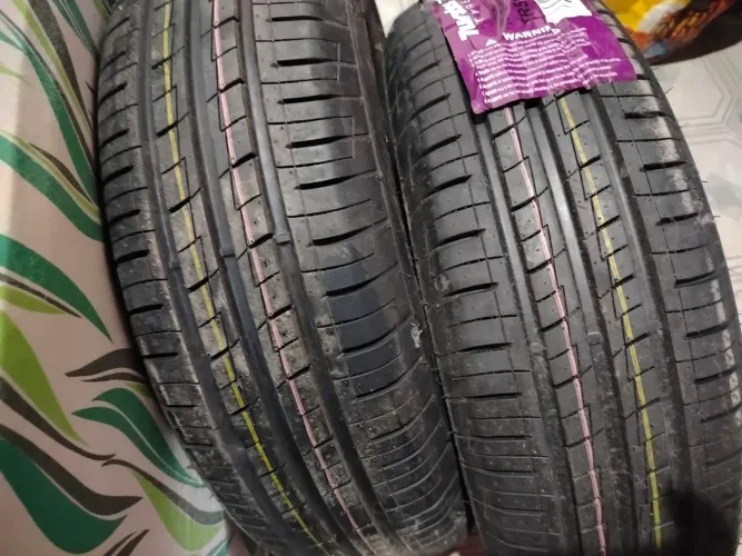 2 Pneus Novos 185/70R14