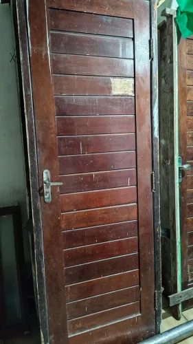 Portas e Janelas em ipê + Grades - Oportunidade
