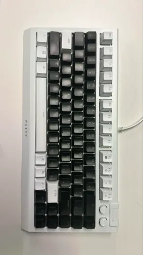 Teclado Razer BlackWidow V4 75% Branco 