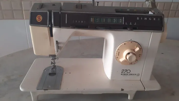 Máquina de costura 