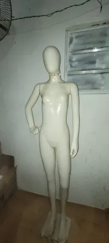 Vendo manequim 