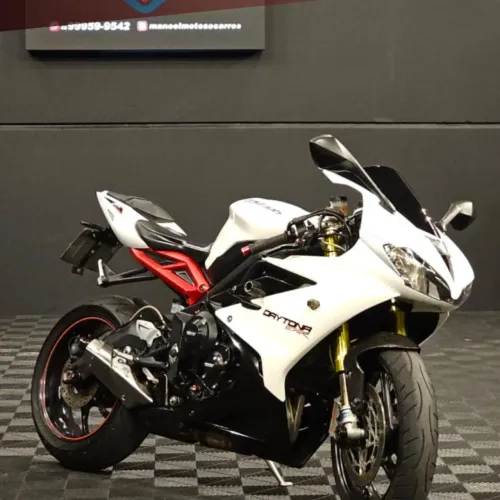 DAYTONA 675R