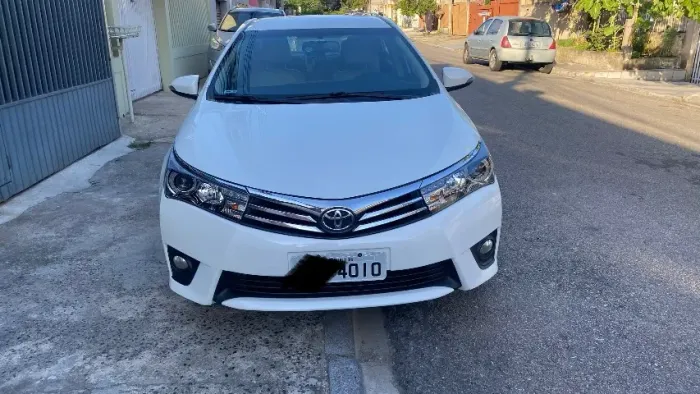 Toyota Corolla Altis 2.0 Flex 16V Aut. 2015
