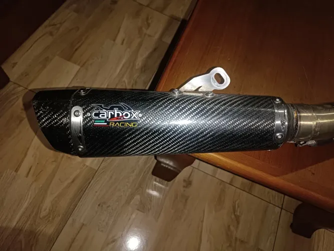 Coletor Full Carbox com ponteira em fibra de carbono para R3 e mt 03