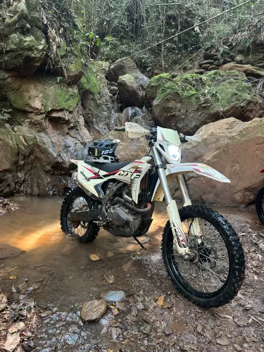 mxf270 F 