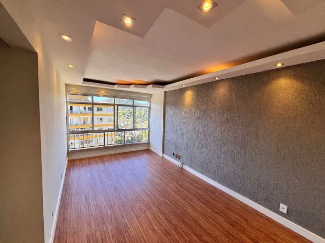 Apartamento para alugar no bairro Quitandinha - Petrópolis/RJ