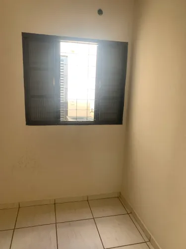 Alugo kitnet 