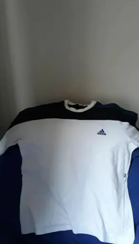Lote de 4 - 1 Polo Nike, 2 Camisetas Adidas e 1 Nike, Tamanhos M ao G originais