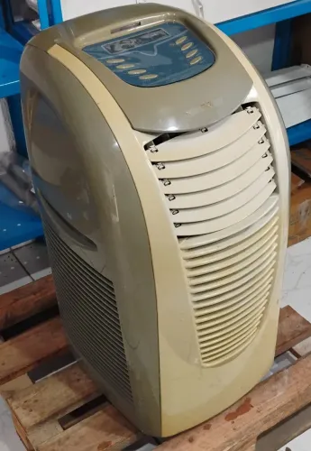 AR CONDICIONADO PORTÁTIL KOMECO 10000BTU Q/F 220V MOD KP10QC