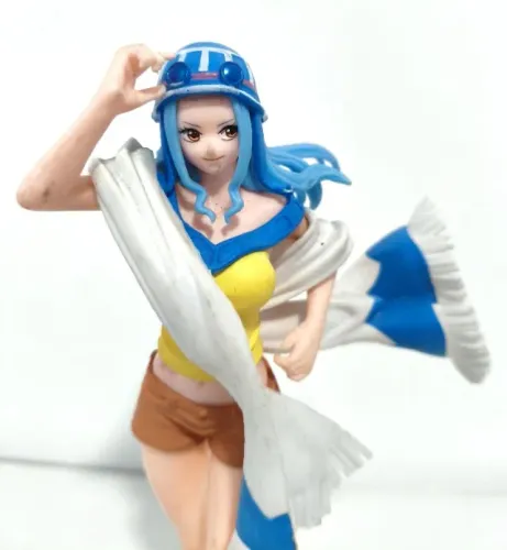 Action Figure Vivi One piece material PVC 22 cm com manchas