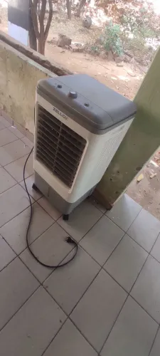 Vende se móveis seminovos 6 meses de uso