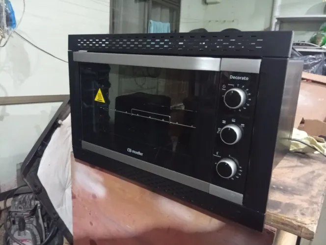 Forno elétrico de embutir Muller Decorato semi-novo 127v