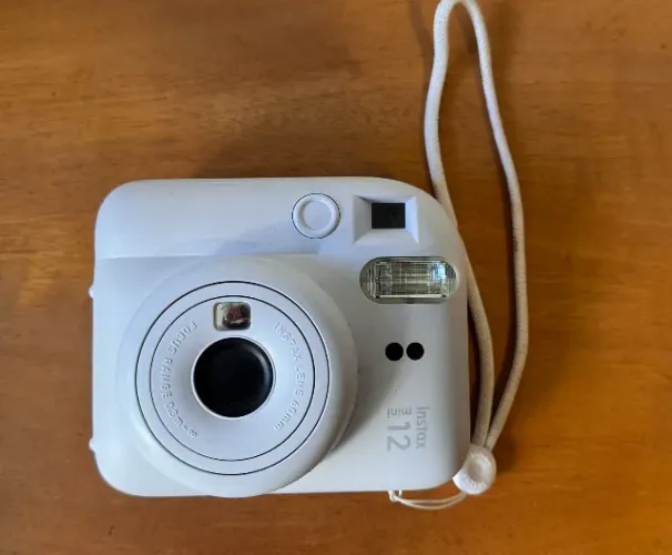 Câmera Fujifilm Instax Mini 12