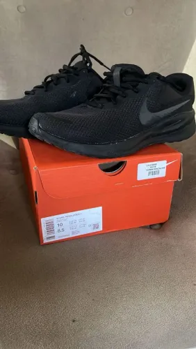 Tênis Nike Revolution 7 unissex- Preto
