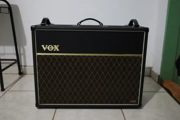 Amplificador Guitarra Vox AC30 VR