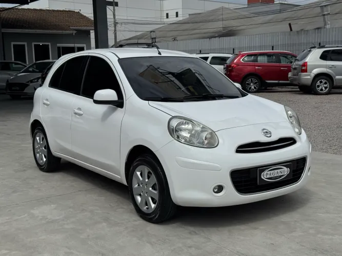 Nissan March S 1.0 16V Flex Fuel 5P 2014