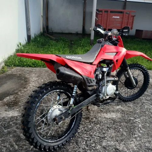 Cg 150 de trilha/pista