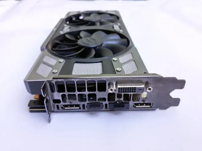 Placa de vídeo - NVIDIA GeForce GTX 1070 8GB