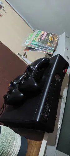Xbox 360 com desbloqueio por pen-drive