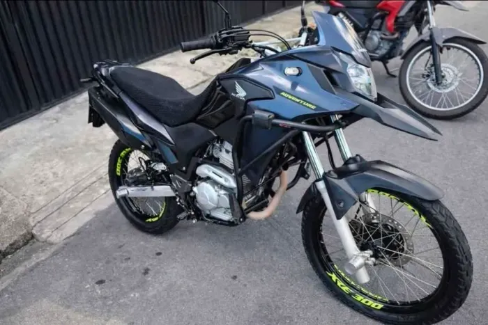 Xre 300 Preta.