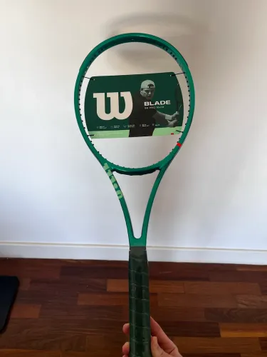 Raquete Wilson Blade Pro V10
