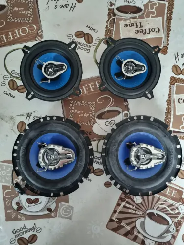 Alto falantes 45w RMS e 30w RMS