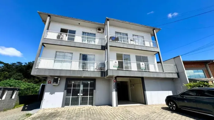 Imóvel para aluguel tem 70 metros quadrados com 2 quartos em Santo Antônio - Joinville - S