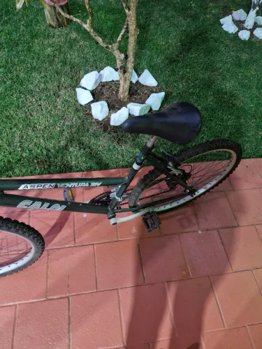 Esta bicicleta de Marcha - Excelente Estado de Conservação