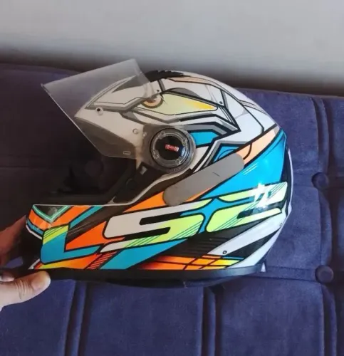 LS2 super conservado e confortável 