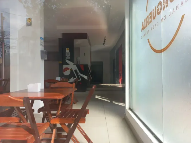 Ponto comercial/Loja/Box para venda possui 340 metros quadrados