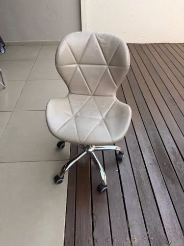 Cadeira de escritório giratória