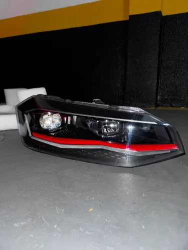 Par Farol Volkswagen Polo GTS