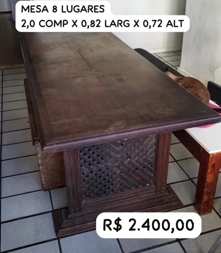 Mesa de centro em madeira