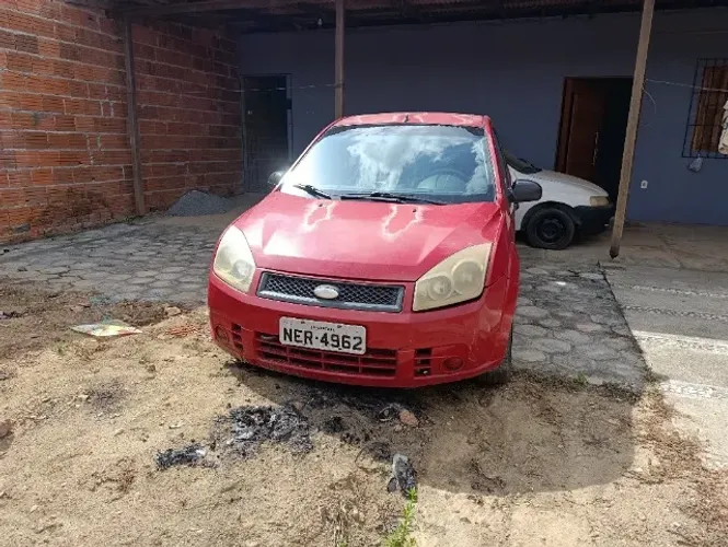 Ford Fiesta Sedan 1.0 8V Flex 4P 2008