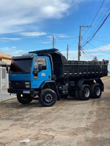 Cargo traçado basculante