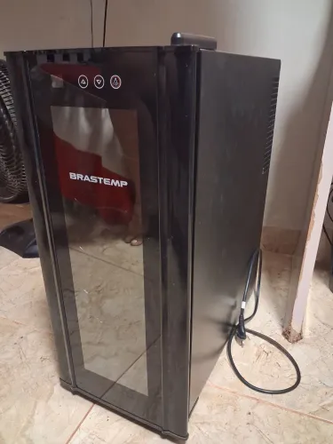 ADEGA CLIMATIZADA BRASTEMP