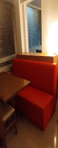 Sofá Booth *Entrega sem custo cidade lages* Acompanha Aparador parte traseira Sofá