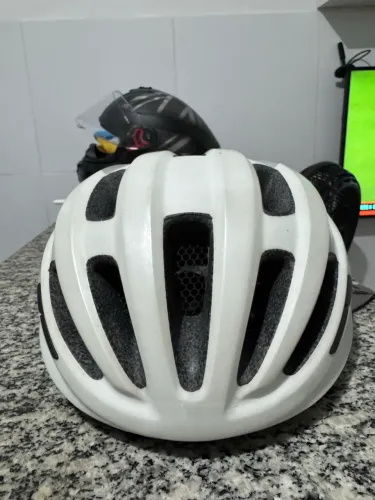 capacete giro register