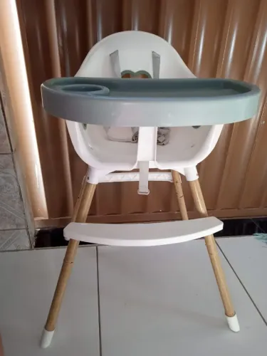 Cadeira de alimentação