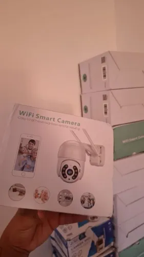 Câmera Wi-Fi smart, com acesso remoto pelo celular