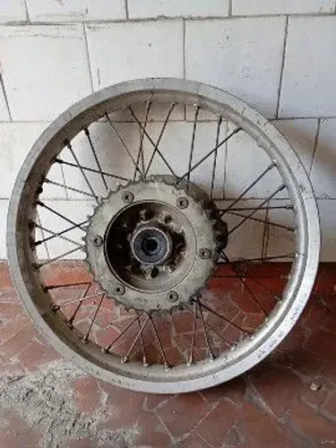 Roda traseira XR 250 Tornado