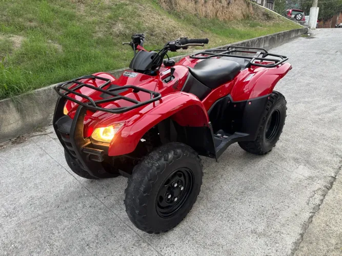 Vendo Fourtrax 4x4 420cc, 3º dono!