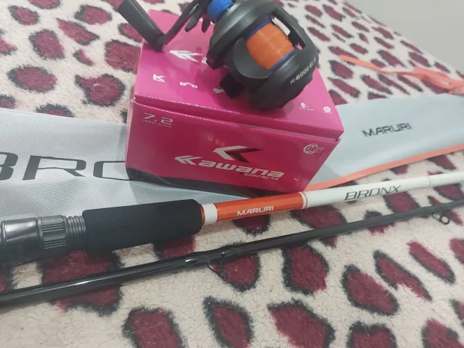Kit Pesca Completo Vara Maruri Bronx 2.40 30/60 libras e Carretilha Maruri BG 6000