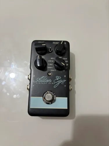 Tc Eletronic Alter Ego V2