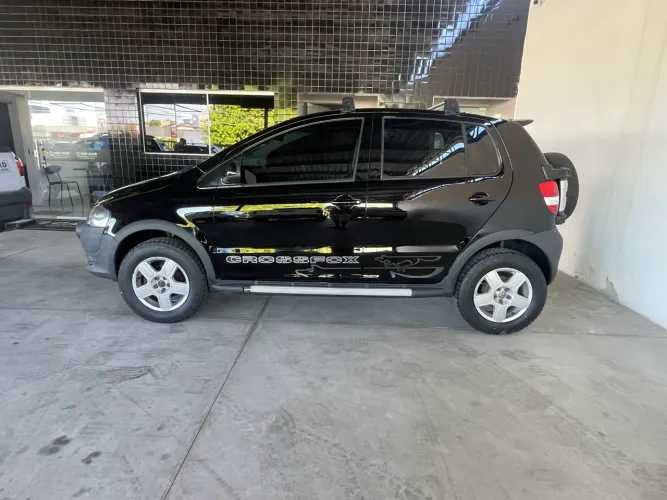 Volkswagen Crossfox 1.6 MI Total Flex 8V 5P 2009