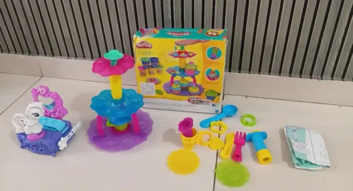 Lote de brinquedos de massinha play doh