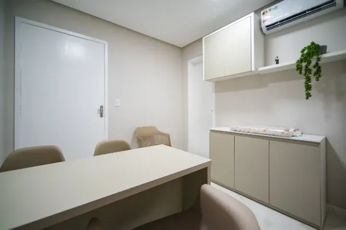 ALUGA-SE SALA PARA PROFISSIONAIS DE SAÚDE 