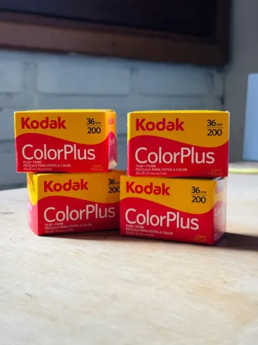 Combo Fotografia Analógica: Filmes Kodak ColorPlus 200 e Kodak Portra 160 120
