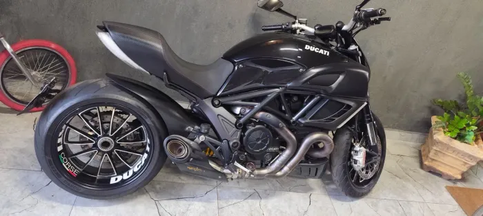 Ducati Diavel